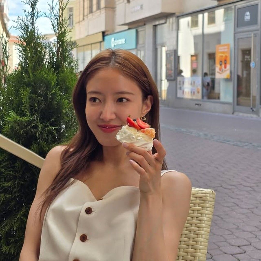 A moment captured by a fan of Lee Seyoung