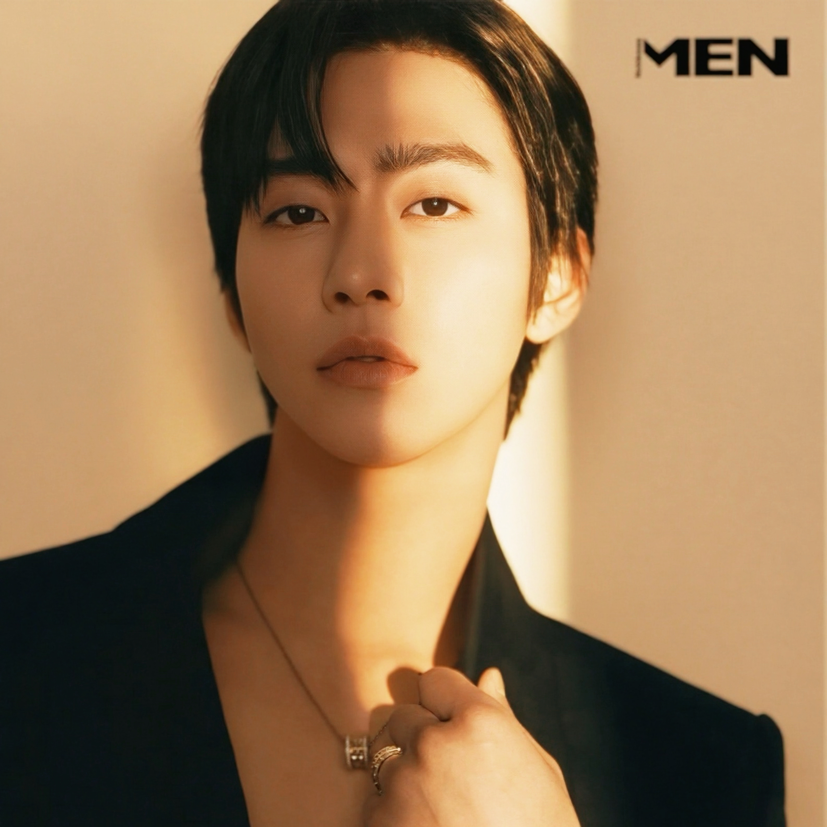 Recent activity shot of Ahn Hyoseop