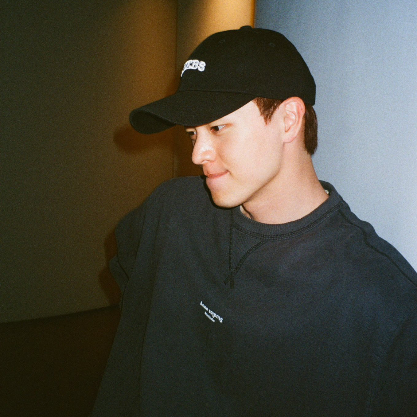Latest photo of Yook Sungjae