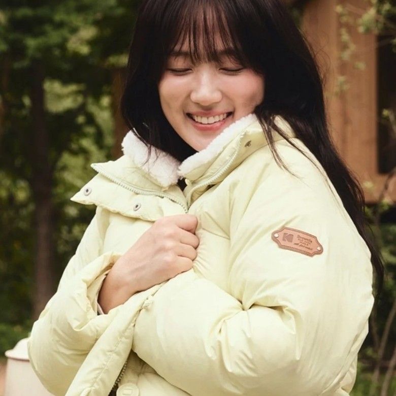 A moment captured by a fan of Kim Hyeyoon