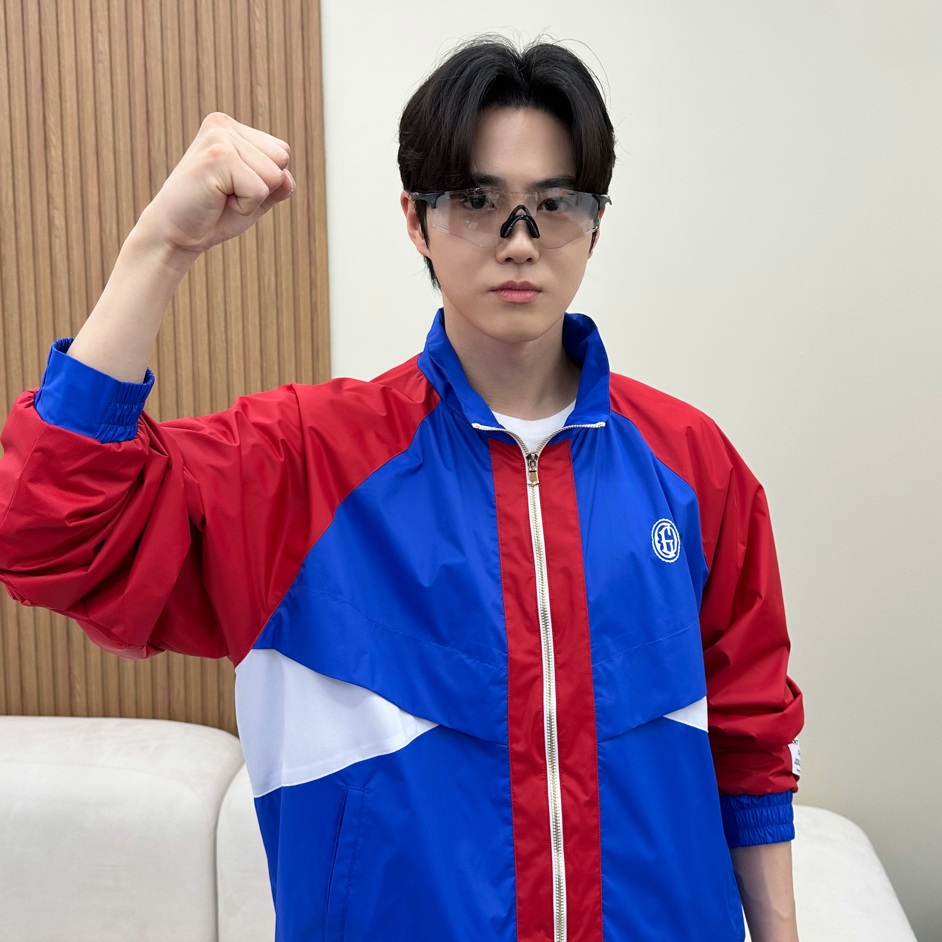 Recent activity shot of Suho