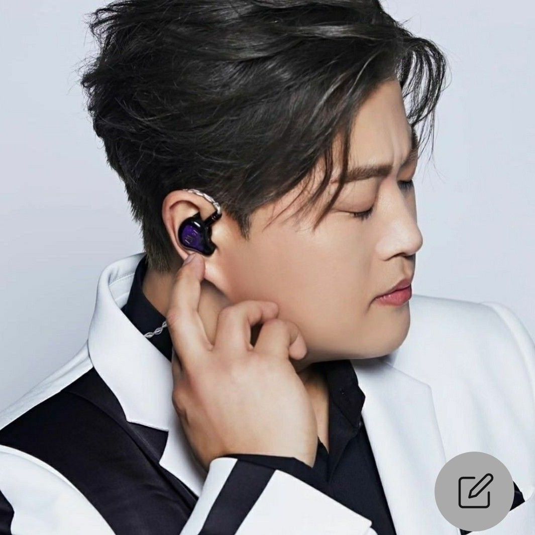 Foto terbaru dari Kim Hojoong