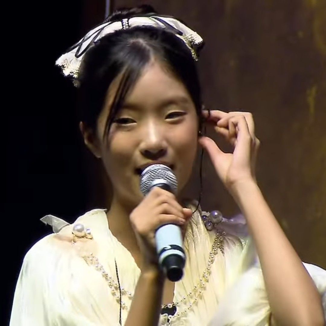 Latest photo of Bin Yeseo