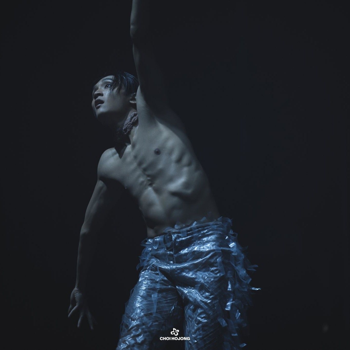 A moment captured by a fan of Choi Hojong