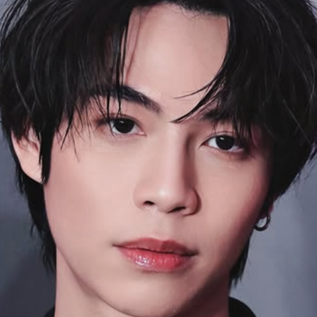 A moment captured by a fan of First Kanaphan Puitrakul