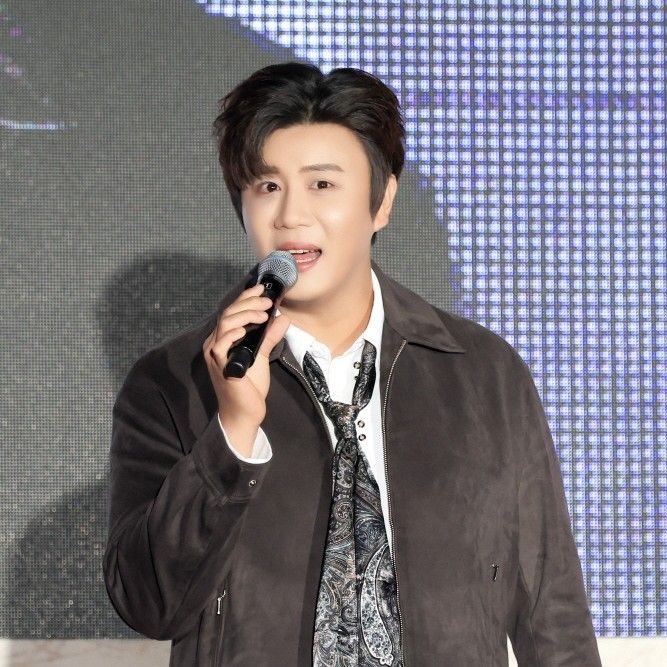 진해성 최근 활동샷