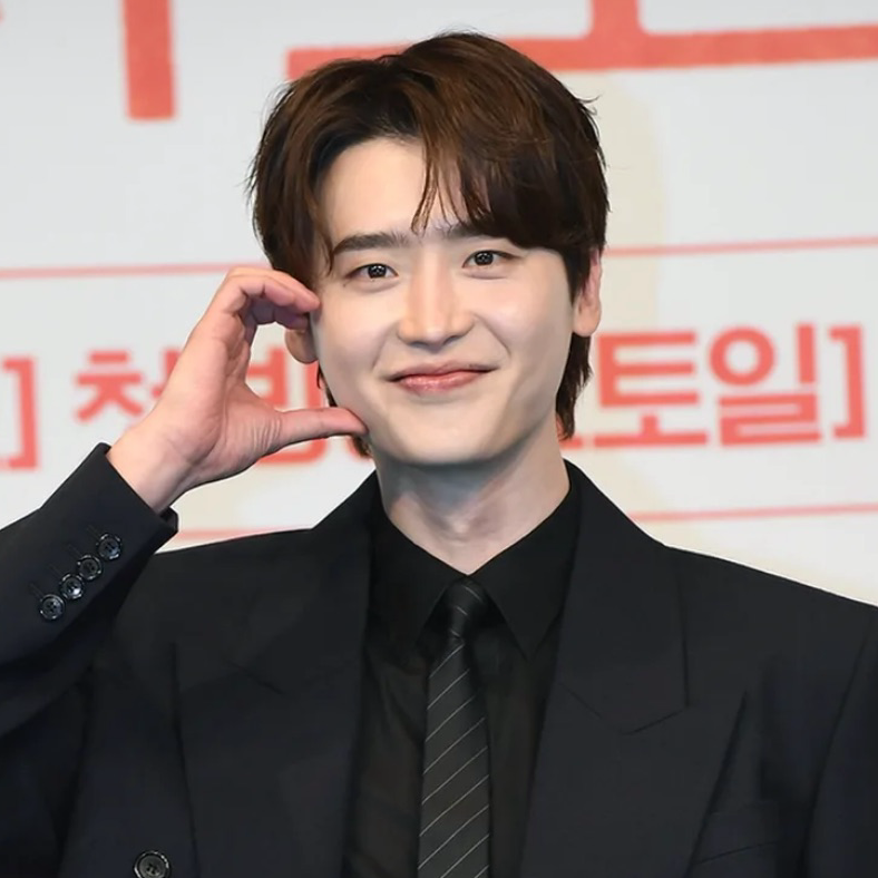 A moment captured by a fan of Lee Jongsuk
