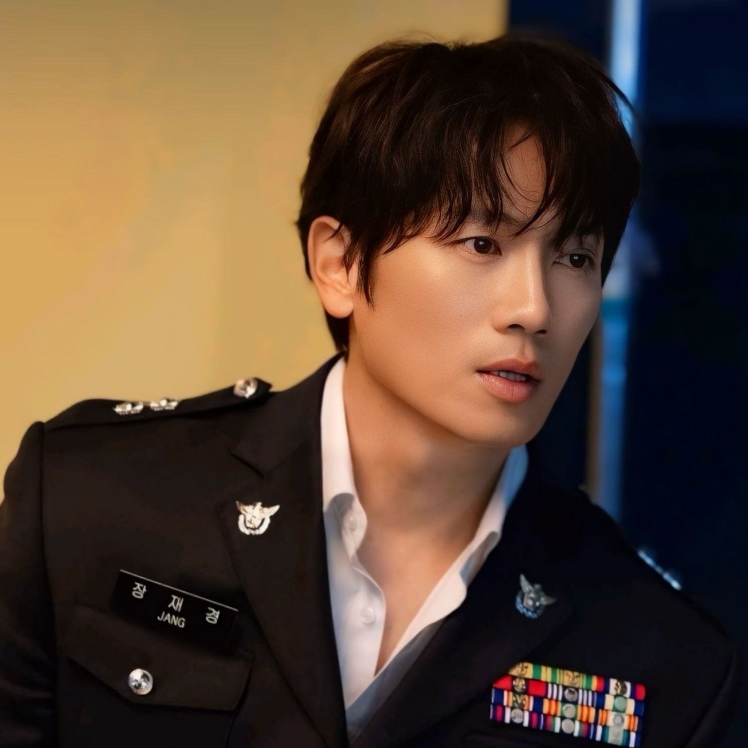 Recent activity shot of Ji Sung