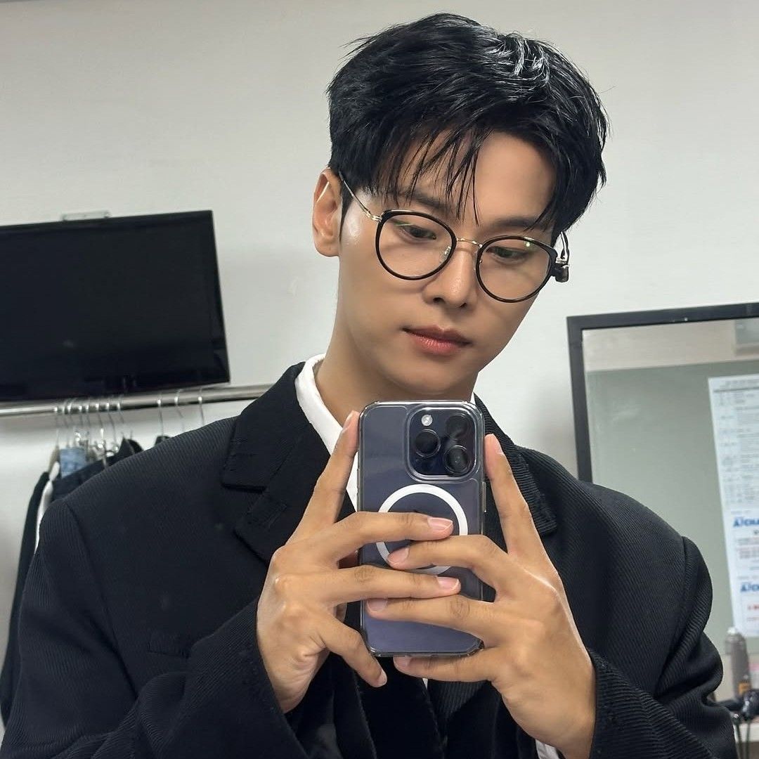 Latest photo of Cha Hakyeon (N)