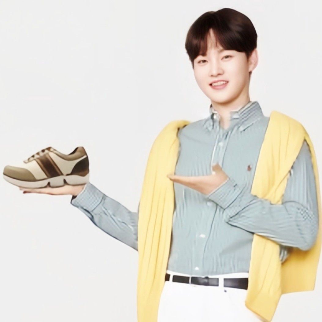 Foto kegiatan terbaru dari Park Seojin