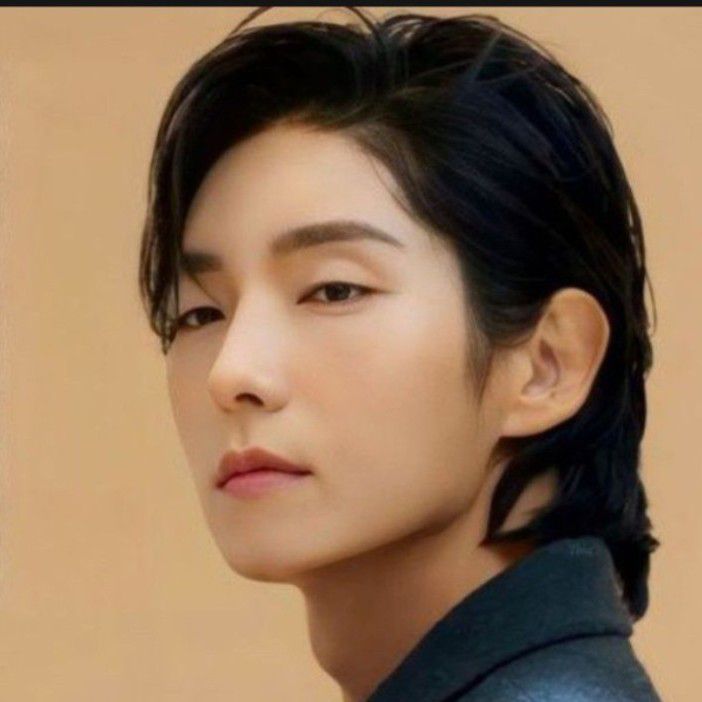 Behind-the-scenes cut of Lee Joongi