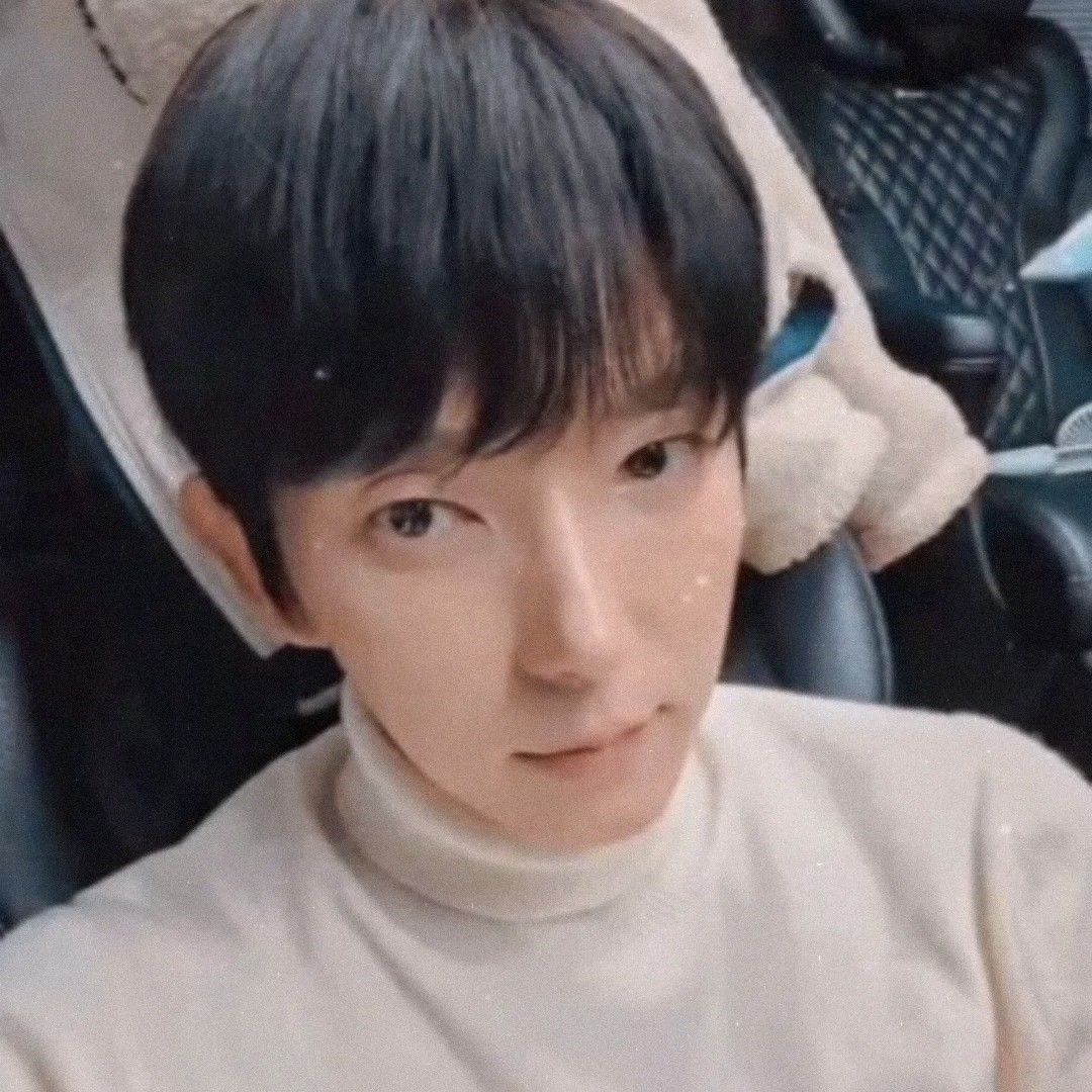 Latest photo of Lee Joongi