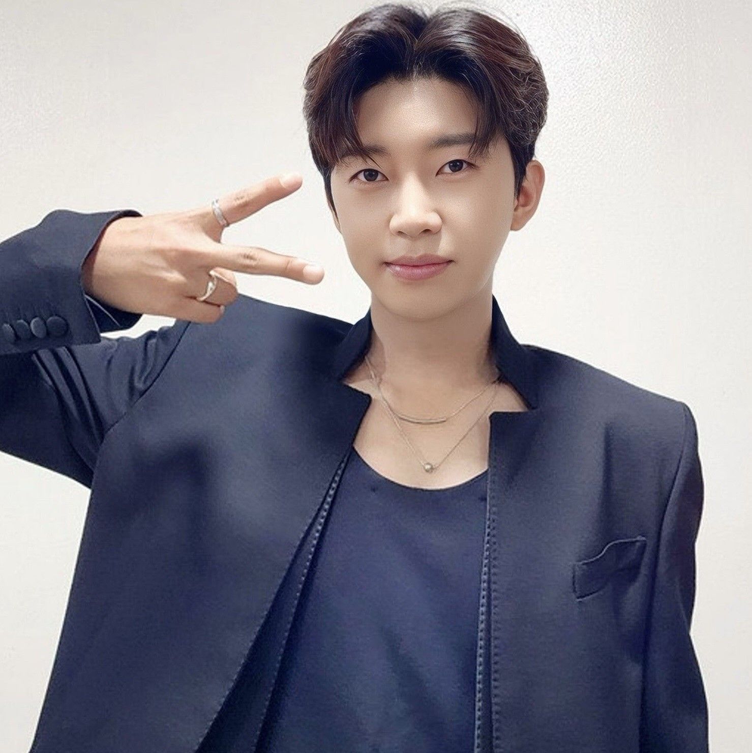 Recent activity shot of Lim Youngwoong