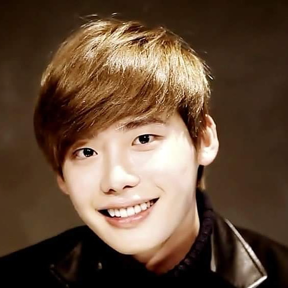 A moment captured by a fan of Lee Jongsuk