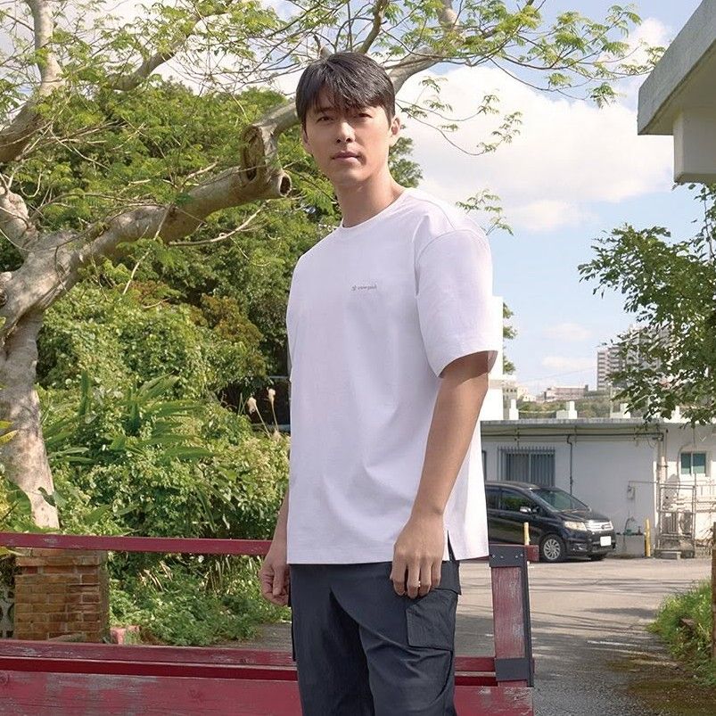 Behind-the-scenes cut of Hyun Bin