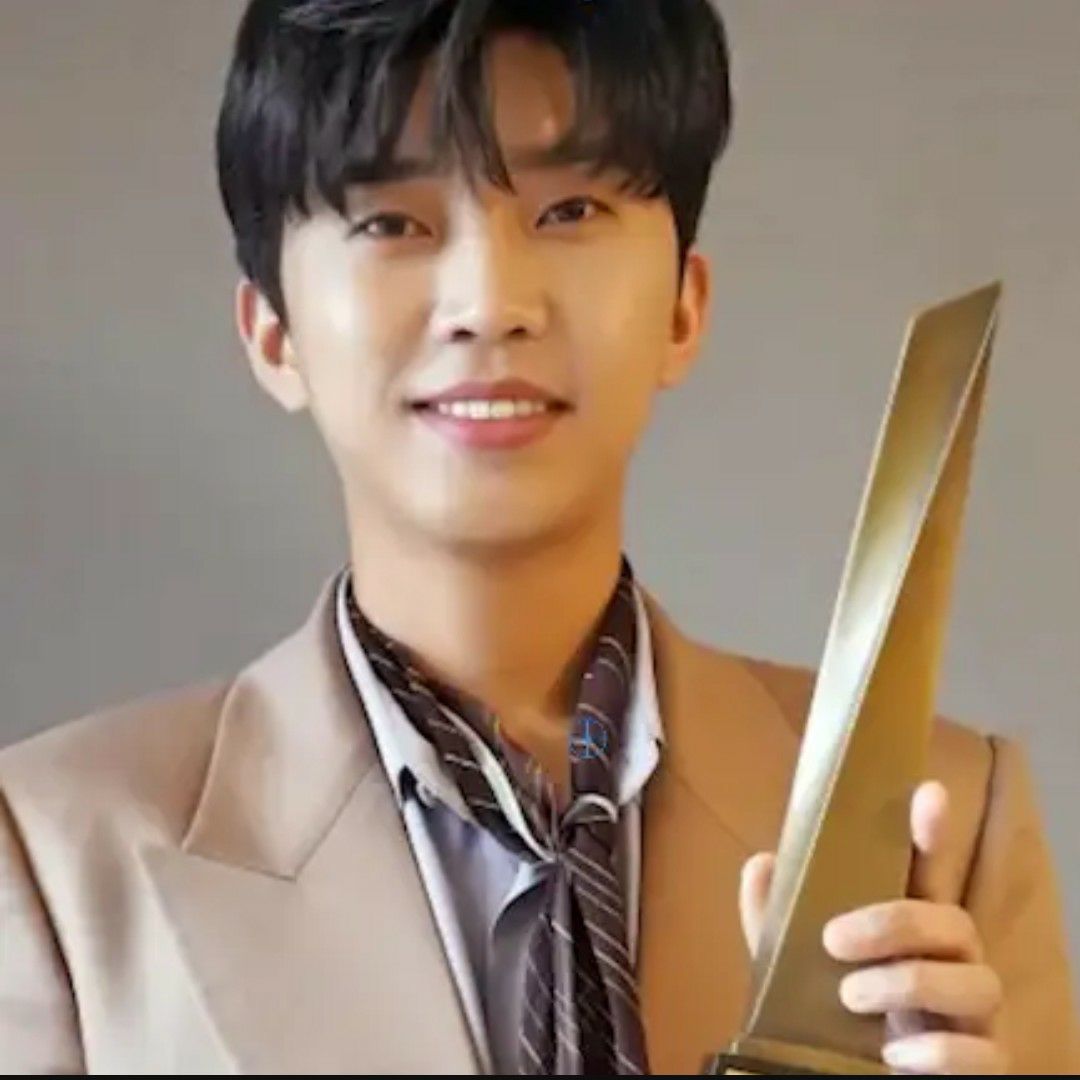 Momen yang diabadikan oleh penggemar Lim Youngwoong