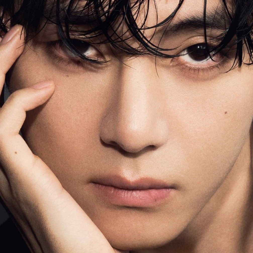 Latest photo of Kim Taehyung (V)