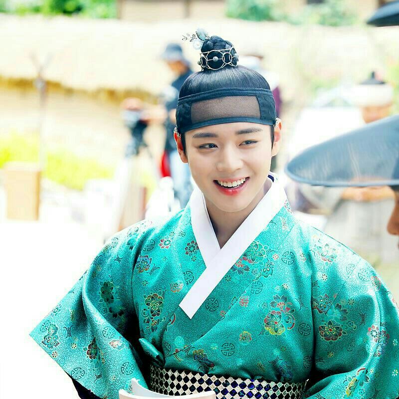 박지훈의 비하인드 컷