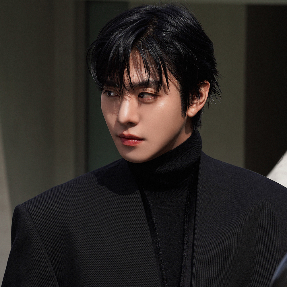 Recent activity shot of Ahn Hyoseop