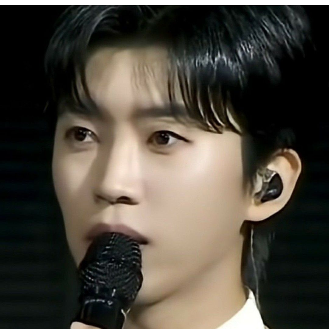 Latest photo of Lim Youngwoong