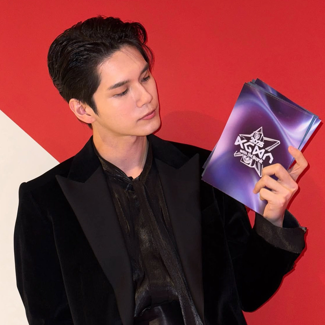 邕圣祐的最新照片