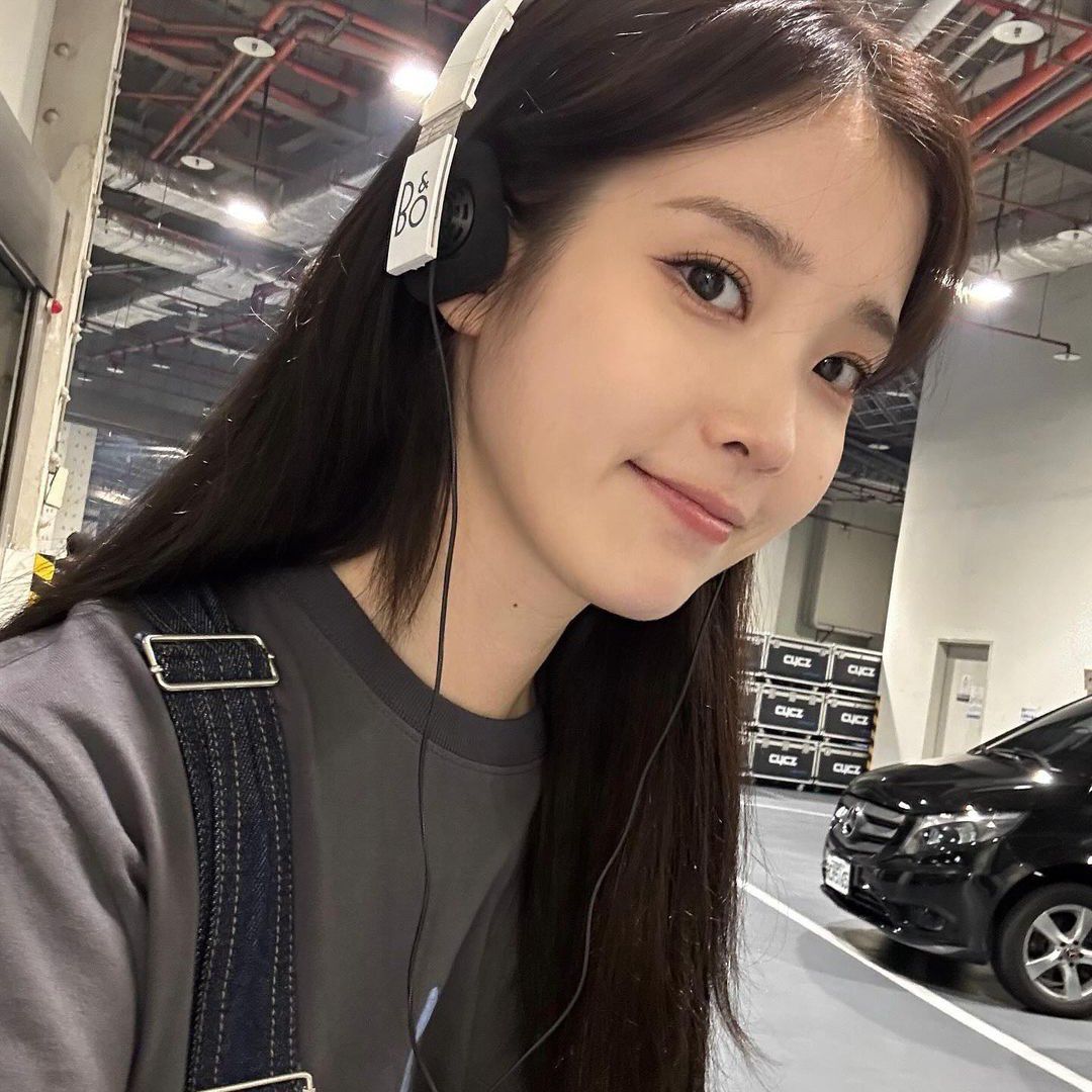 Recent activity shot of IU