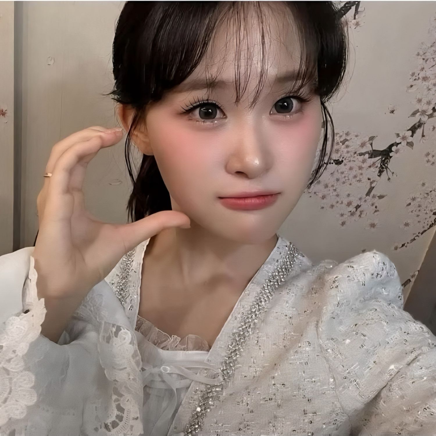 김다현의 비하인드 컷