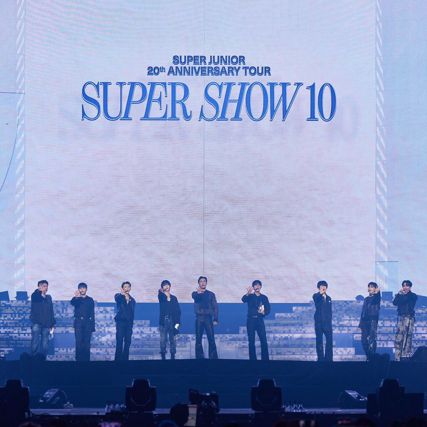 Behind-the-scenes cut of Choi Siwon