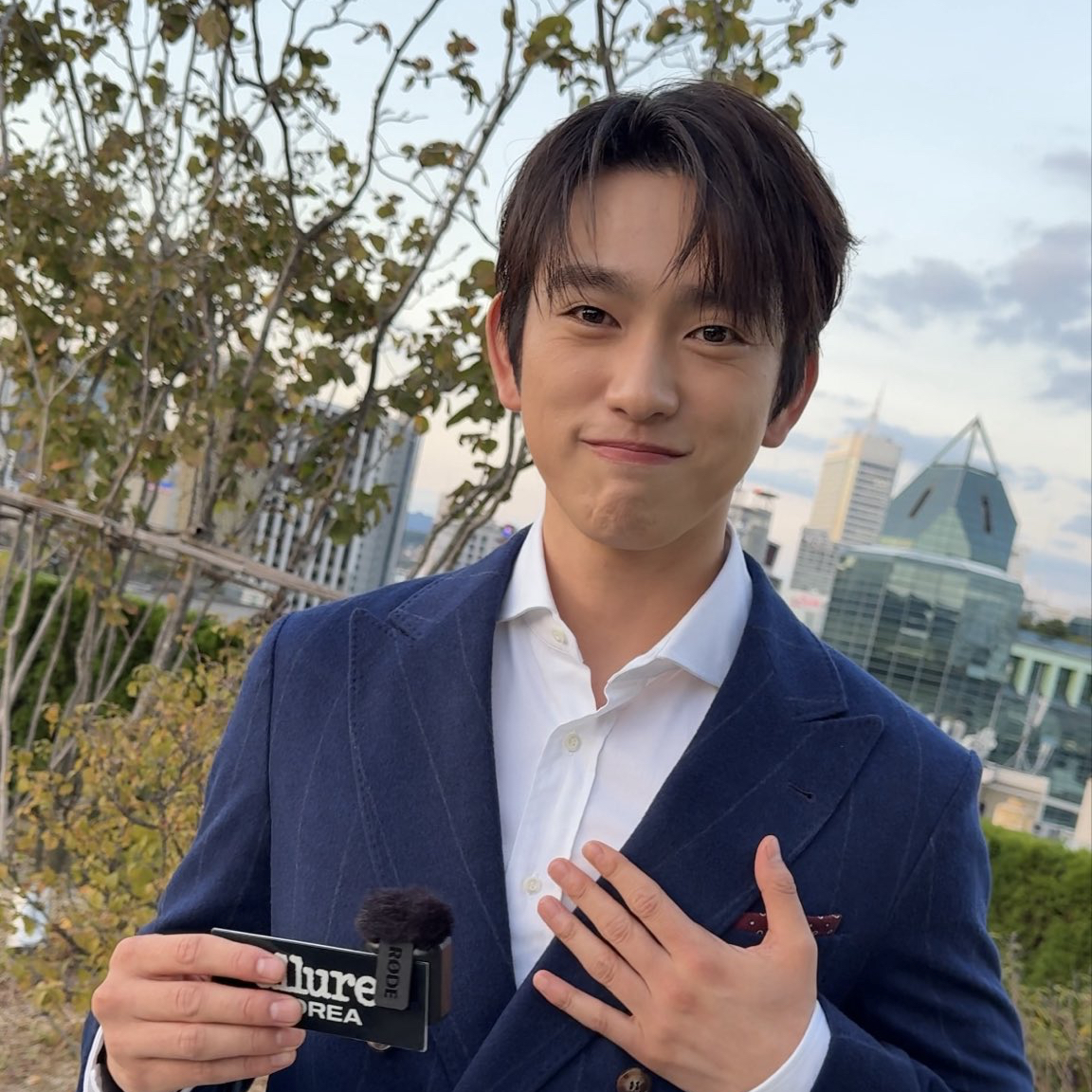 Foto terbaru dari Park Jinyoung