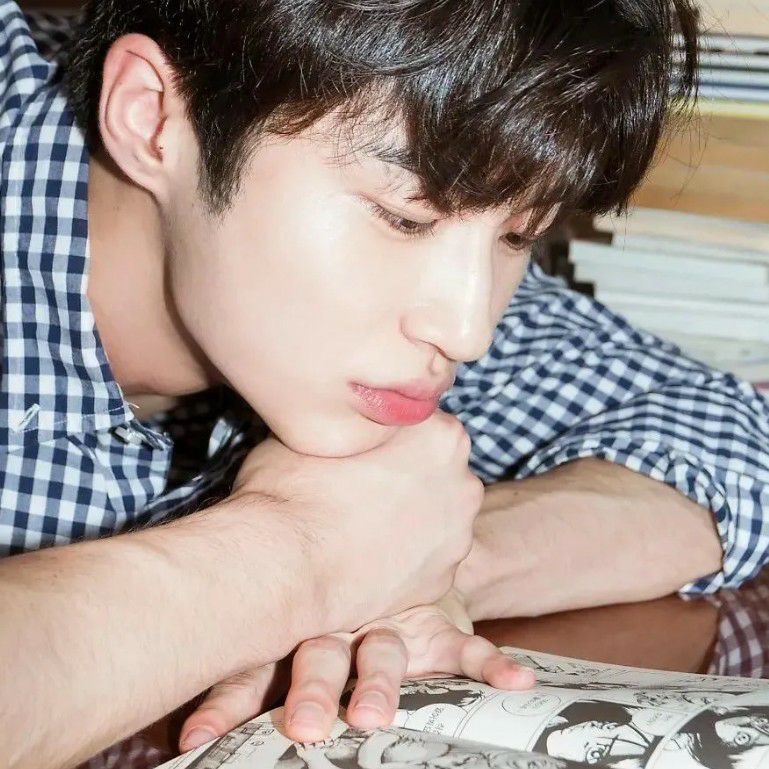 Recent activity shot of Byeon Wooseok