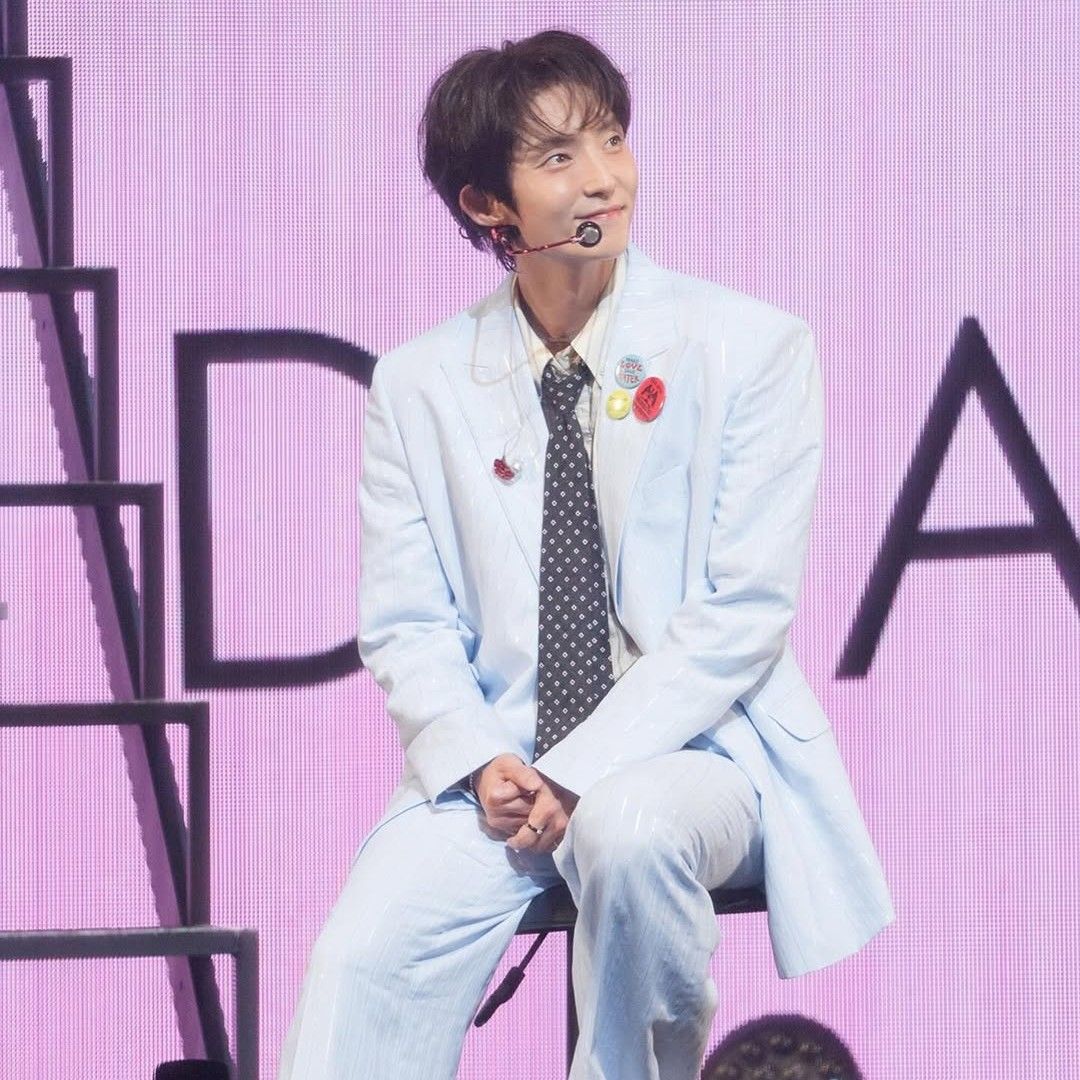 Momen yang diabadikan oleh penggemar Lee Joongi