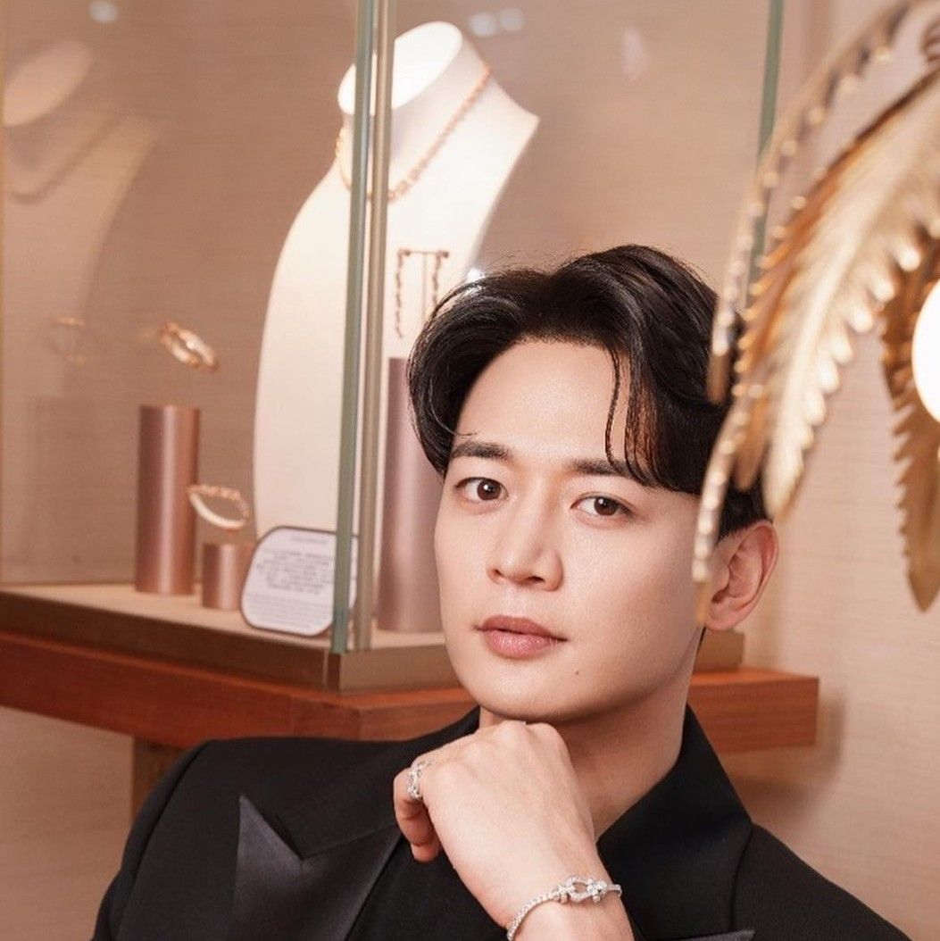 Behind-the-scenes cut of Choi Minho