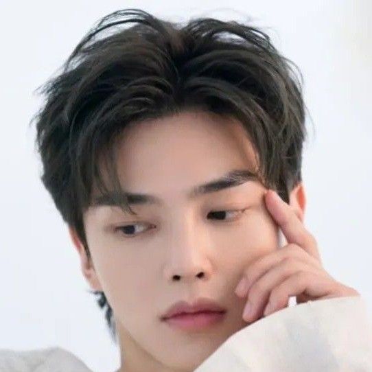 Behind-the-scenes cut of Song Kang
