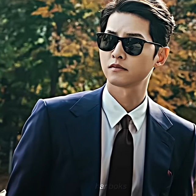 Latest photo of Song Joongki