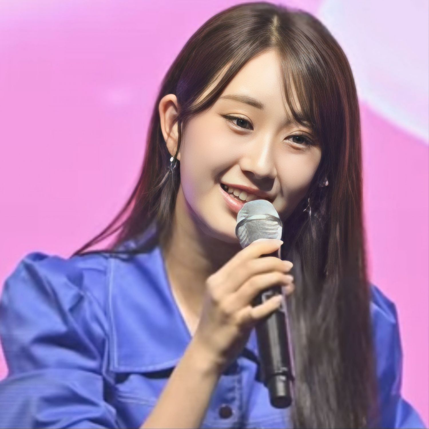 Behind-the-scenes cut of Jeon Yujin