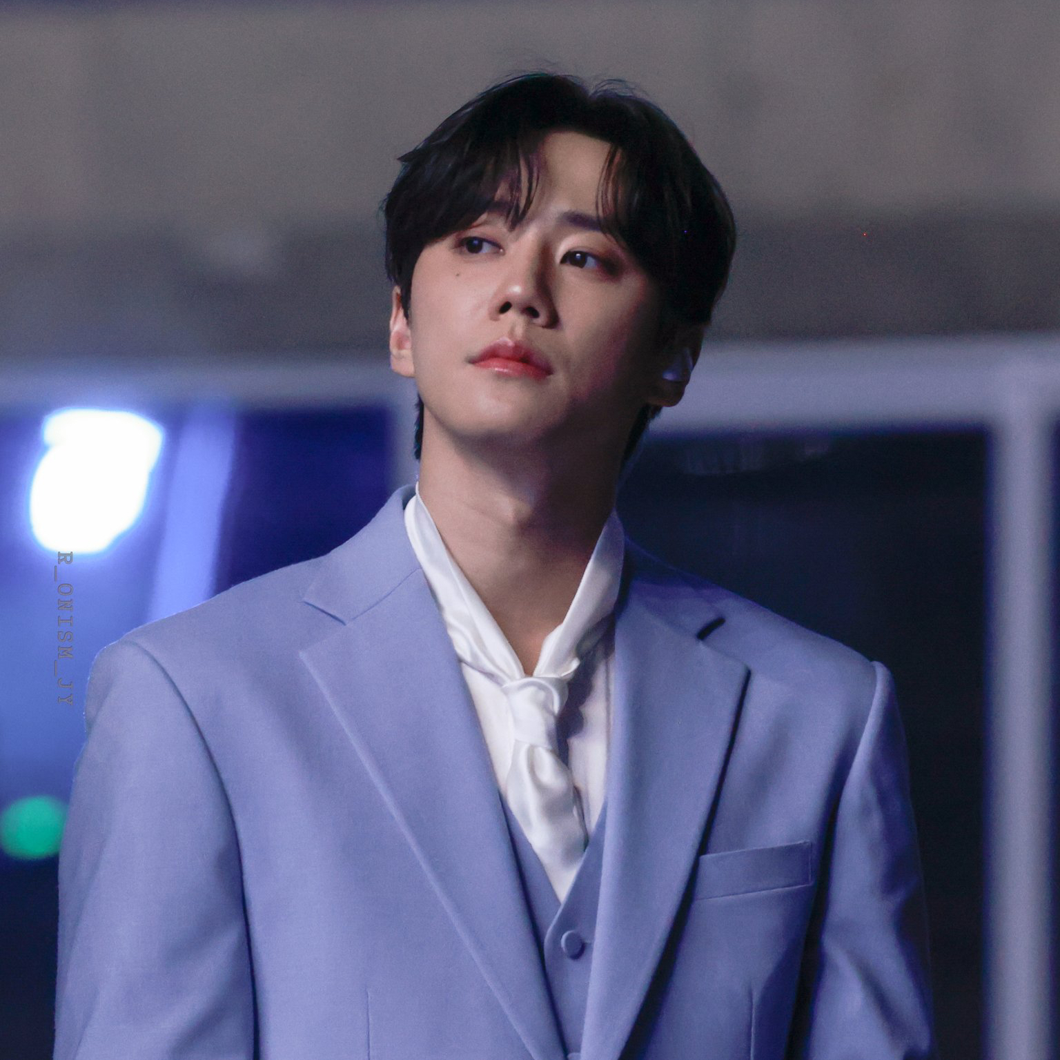 Behind-the-scenes cut of Lee Junyoung