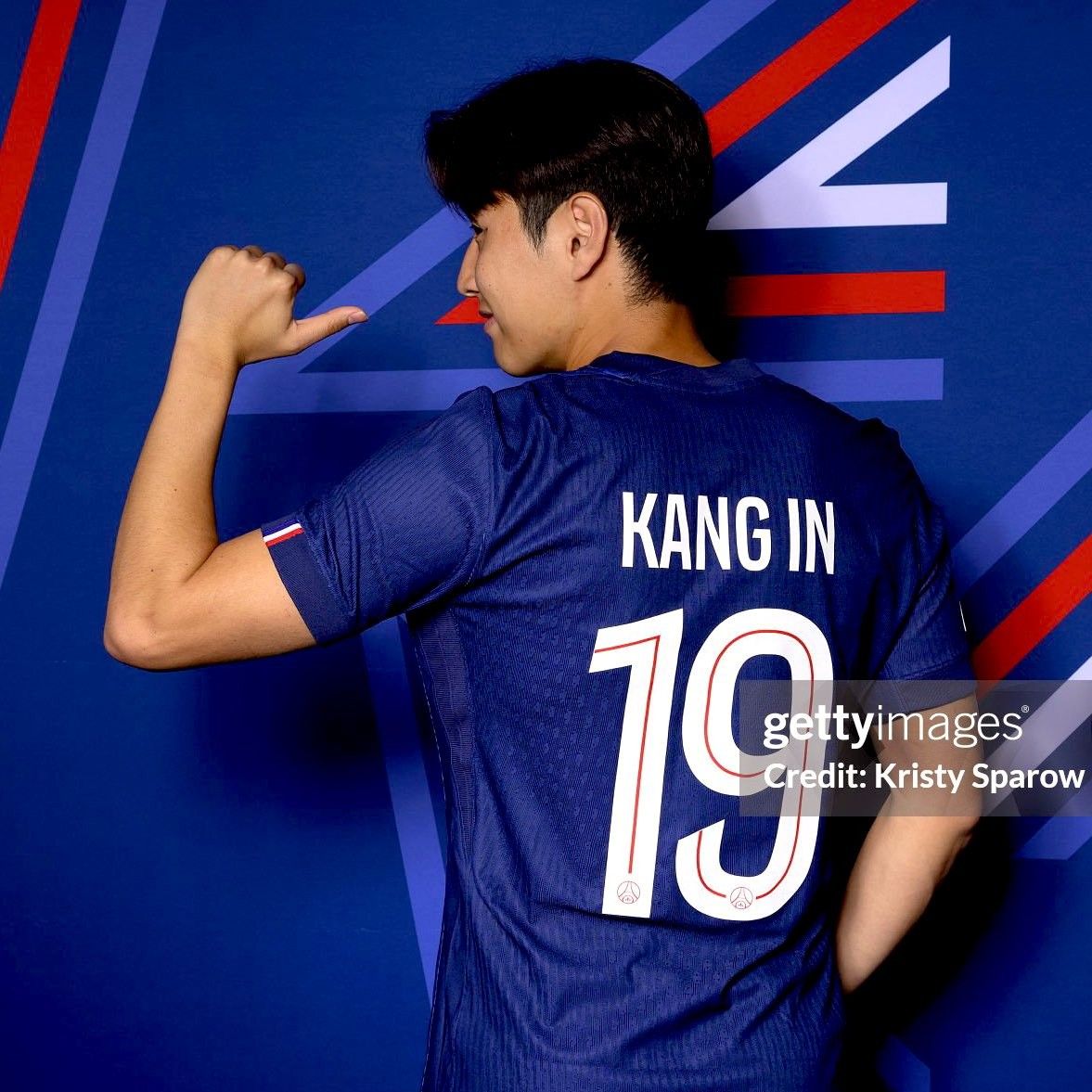 Lee KangIn的近期活动照