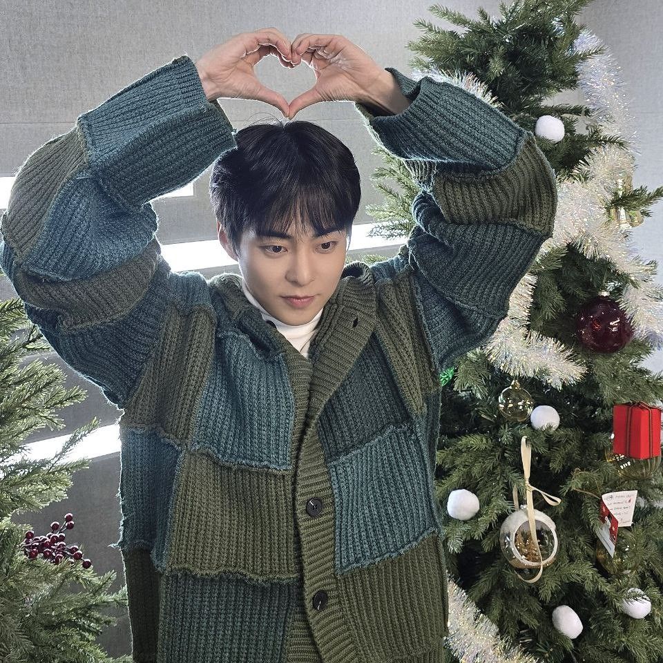 Latest photo of Doh Kyungsoo (D.O.)