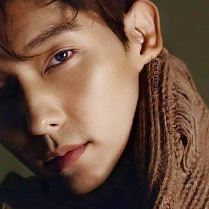 Latest photo of Lee Joongi