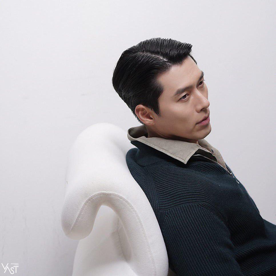 Cuplikan di balik layar dari Hyun Bin