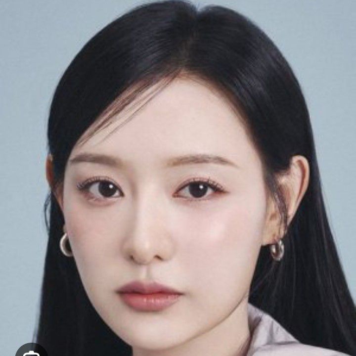 Recent activity shot of Kim Jiwon