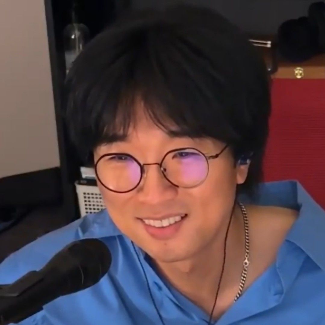A moment captured by a fan of Bak Changgeun