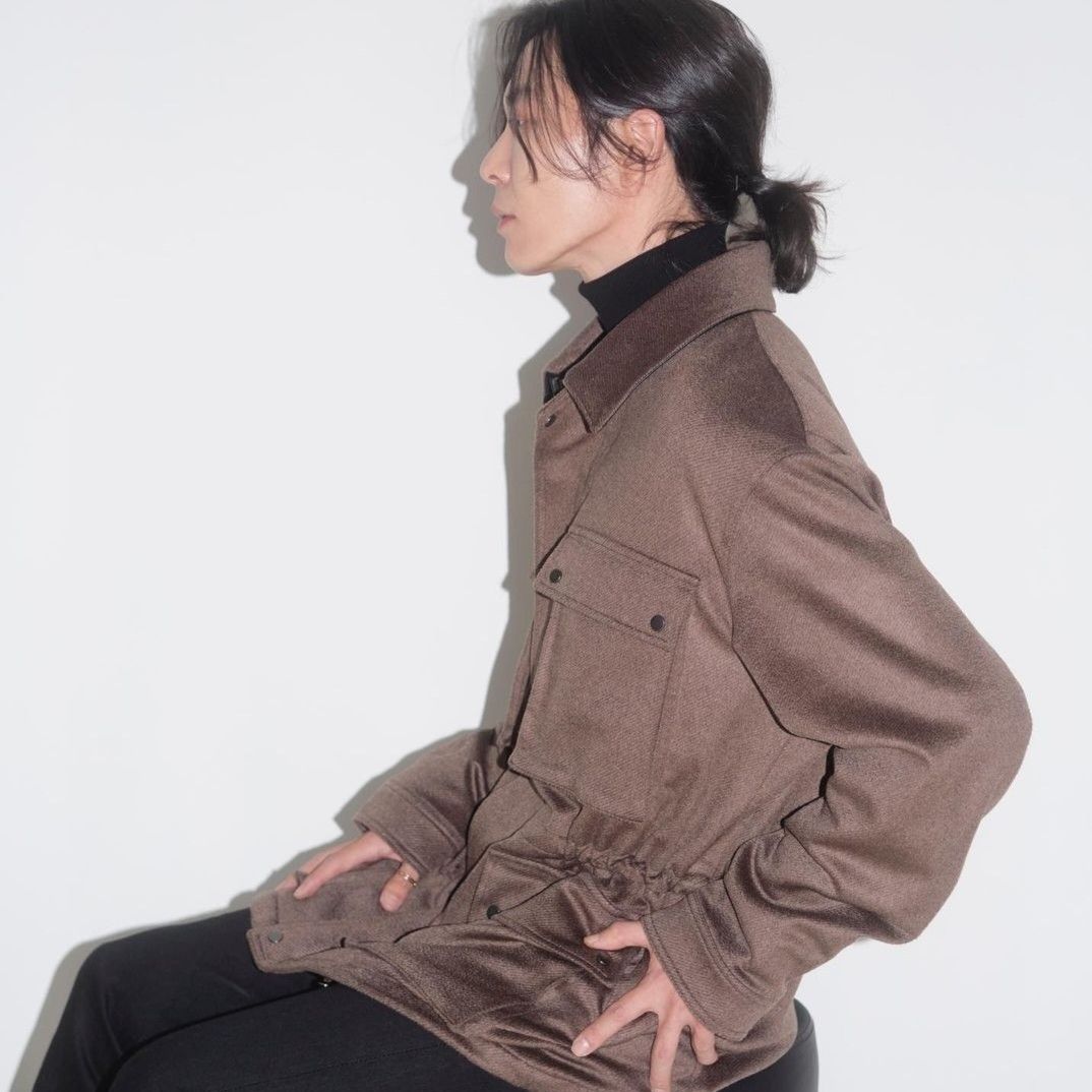 Behind-the-scenes cut of Kim Jaewook