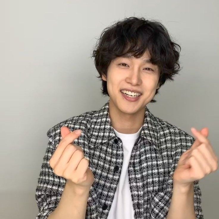 Latest photo of Kang Youseok