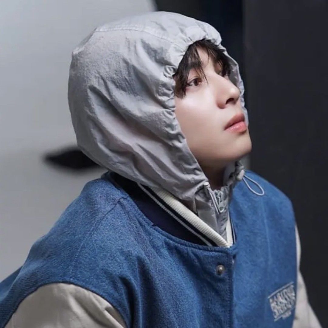 A moment captured by a fan of Cha Eunwoo