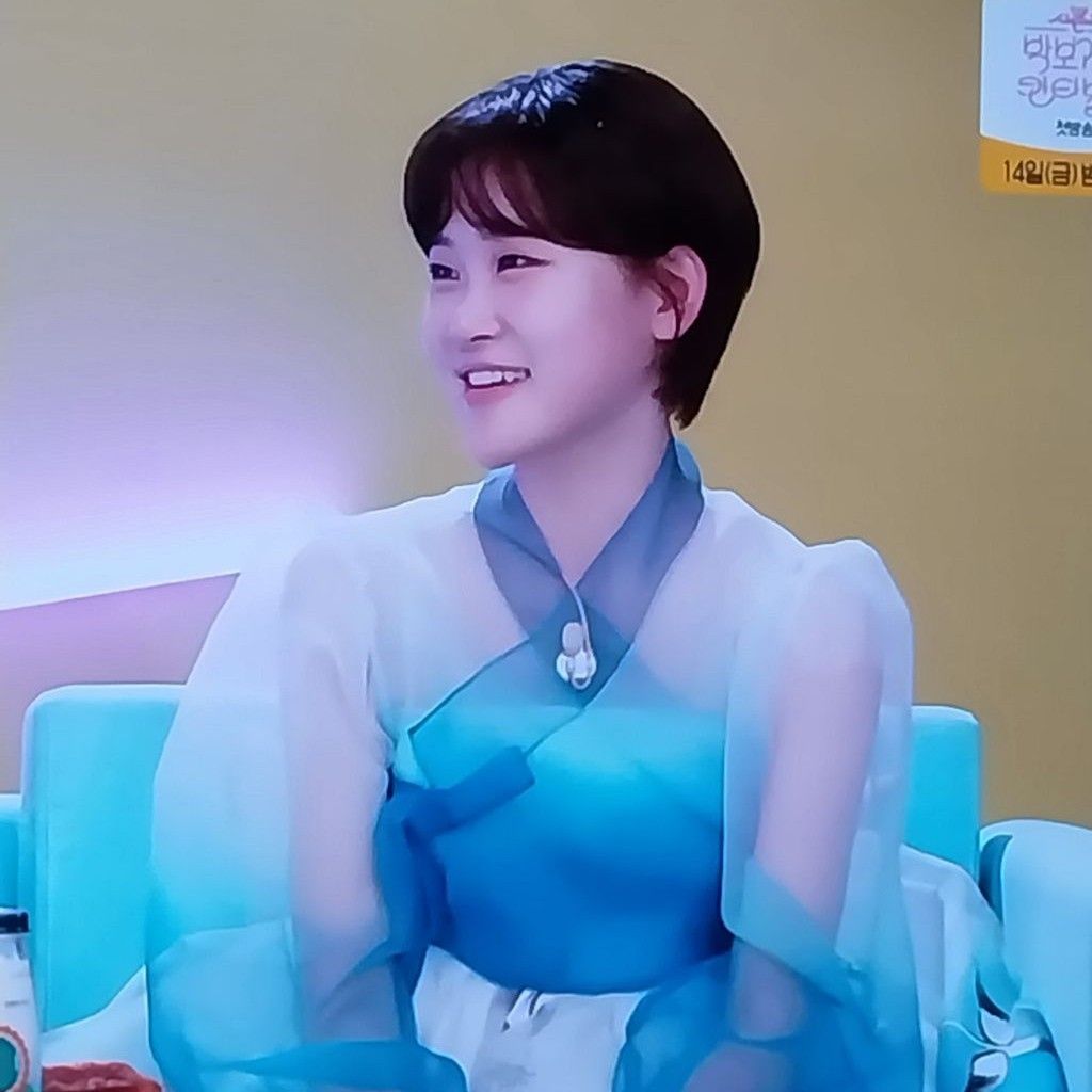 Behind-the-scenes cut of Kim Dahyun