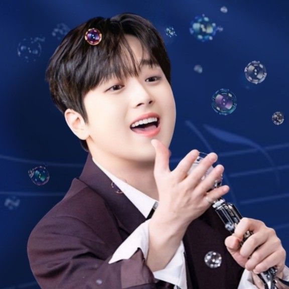 Behind-the-scenes cut of Lee Chanwon