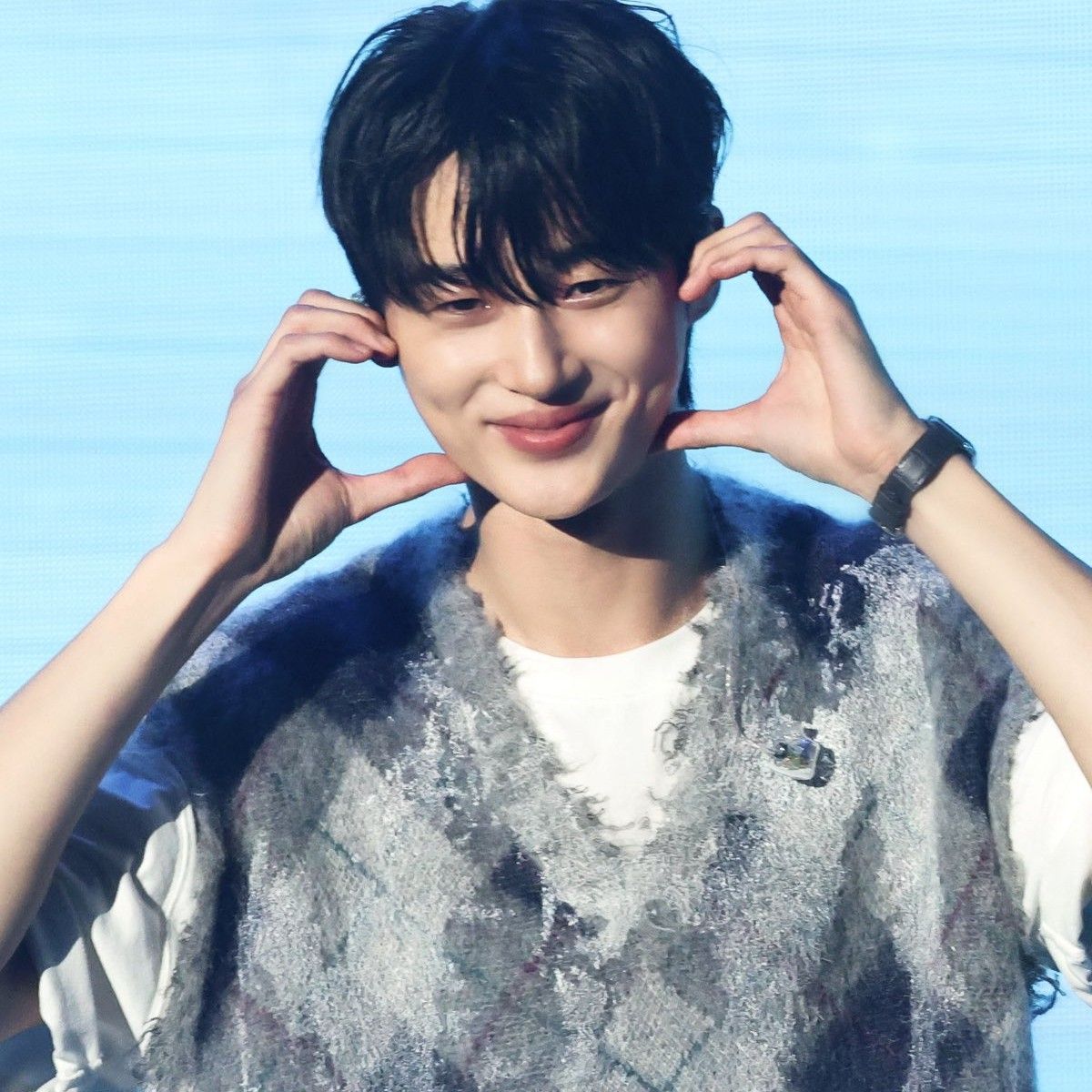 Recent activity shot of Byeon Wooseok