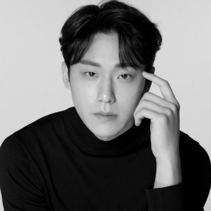 Recent activity shot of Lee Dohyun