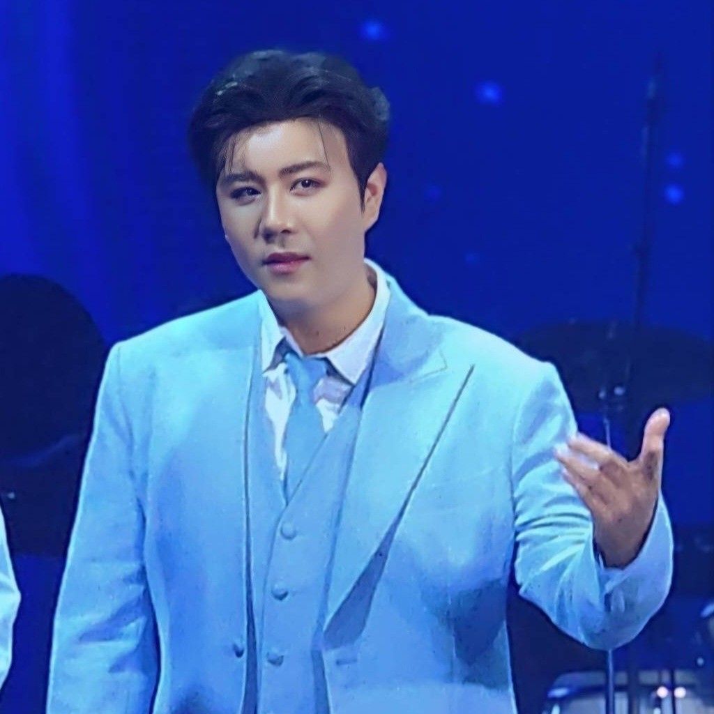 Behind-the-scenes cut of Jin Haesung